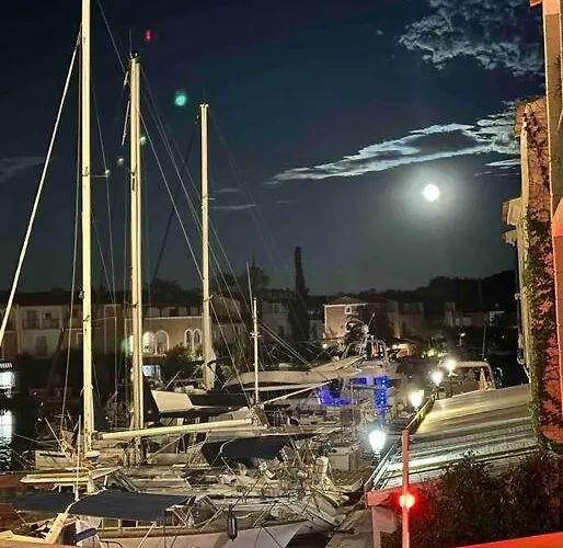 Pura Vida, Port Grimaud